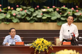 Theo đồng chí Bí thư Thành ủy Thành phố Hồ Chí Minh, qua buổi làm việc đã tháo gỡ nhiều vướng mắc kiến nghị của Thành phố Hồ Chí Minh (Ảnh: QUÝ HIỀN)