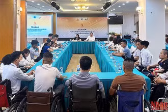 Toàn cảnh buổi tọa đàm.
