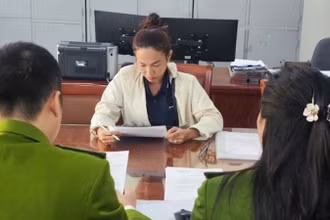 Bị can Nguyễn Mai Thảo tại cơ quan Công an.