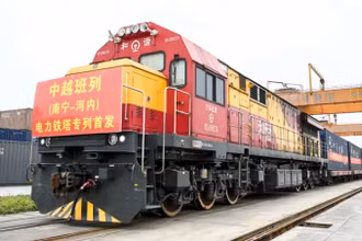 Một chuyến tàu hàng liên vận Nam Ninh-Hà Nội. (Ảnh: Sohu)