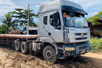 Xe đầu kéo tang vật mà các đối tượng trộm cắp.