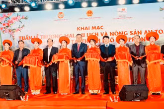 Khai mạc Tuần lễ thương mại, du lịch và nông sản an toàn tỉnh Sơn La tại Hải Phòng.