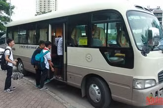Hà Nội yêu cầu siết chặt hoạt động đưa, đón học sinh. (Ảnh minh hoạ).