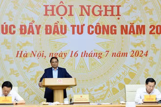 Thủ tướng Phạm Minh Chính chủ trì Hội nghị thúc đẩy đầu tư công năm 2024. 