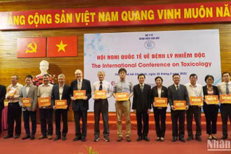 Hội nghị có sự tham gia của các chuyên gia hàng đầu về lĩnh vực chống độc trên thế giới cũng như các trung tâm chống độc trong cả nước. (Ảnh: Thế Anh)