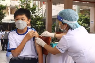 Nhiều địa phương chậm tiêm vắc-xin phòng Covid-19