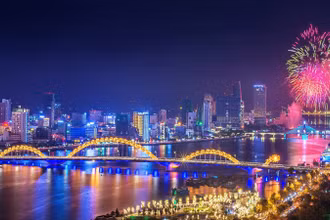 Đến năm 2025, hình thành tổ hợp giải trí đêm riêng biệt tại Hà Nội, Đà Nẵng, Thành phố Hồ Chí Minh. (Ảnh minh họa: KIM LIÊN/SG)