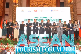 Lãnh đạo Cơ quan Du lịch Quốc gia các nước ASEAN tham dự Hội nghị (Ảnh: Cục Du lịch quốc gia Việt Nam) 