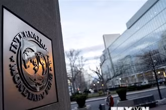 Biểu tượng IMF tại Washington, DC, Mỹ. (Ảnh: AFP/TTXVN)