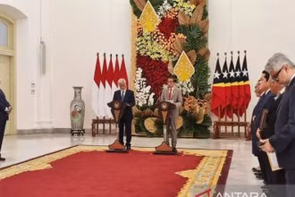 Tổng thống Indonesia Joko Widodo (phải) và Thủ tướng Timor Leste Xanana Gusmao phát biểu tại Phủ Tổng thống Bogor, Tây Java, ngày 26/1/2024. (Nguồn: ANTARA News)