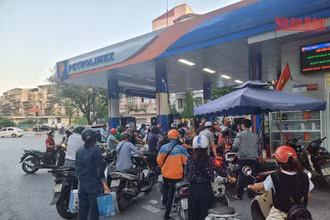 Bộ Công thương họp báo: Bảo đảm nguồn cung xăng dầu