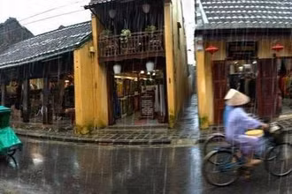 Giữ an toàn khi đi du lịch mùa mưa bão