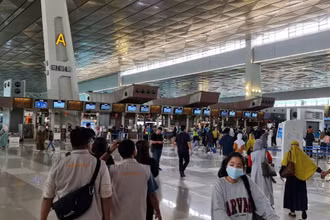 Điều gì khiến giá vé máy bay tại châu Á đang cao ngất ngưởng? 