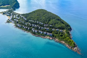 Khu nghỉ dưỡng Premier Village Phu Quoc tại mũi Ông Đội.