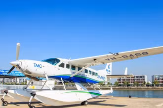 Tới đảo Cô Tô bằng thủy phi cơ từ Tuần Châu chỉ mất 35 phút. (Ảnh: seaplanes.vn)