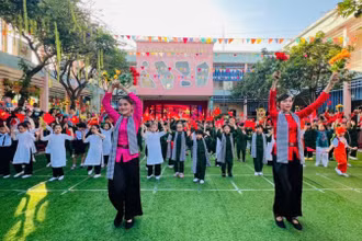 Hoạt động ngoại khóa có chủ đề “Ký ức hào hùng” với sự tham gia của hơn 200 em học sinh mầm non.