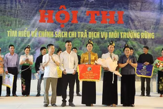 Hội thi "Tìm hiểu về chính sách chi trả dịch vụ môi trường rừng" tại xã Mường Phăng, TP Điện Biên Phủ.