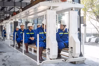Công ty Than Thống Nhất đưa vào khai thác công trình trọng điểm “Hệ thống monoray kết hợp đầu tàu diesel”, giúp nâng cao hiệu quả sản xuất than.