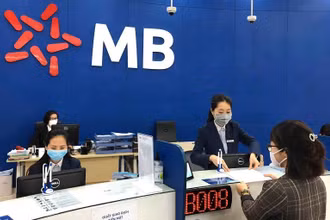 Vừa qua, lãnh đạo ngân hàng MB cũng đã thông tin về việc MB sẽ nhận chuyển giao bắt buộc một tổ chức tín dụng yếu kém.