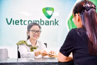 Ngân hàng Vietcombank giảm tiếp lãi suất cho vay từ ngày 1/5 đến hết 31/7.
