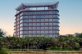 Khách sạn Dusit Cung điện Từ Hoa Hà Nội chính thức hoạt động vào ngày 9/5.