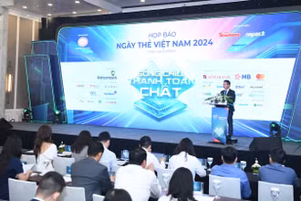 Toàn cảnh cuộc họp báo. 