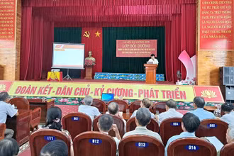 Buổi tập huấn công tác Ðảng do Huyện ủy Hương Sơn tổ chức dành cho bí thư, phó bí thư chi bộ trực thuộc các đảng ủy xã, thị trấn năm 2022. (Ảnh: NGÔ TUẤN)