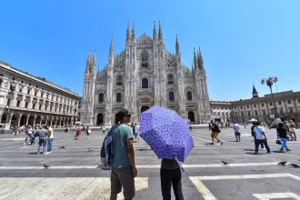 Quảng trường Duomo, Milan, Italia. (Ảnh: Reuters)