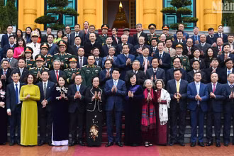 Chủ tịch nước Lương Cường với các đại biểu tại buổi gặp mặt. Ảnh: THỦY NGUYÊN