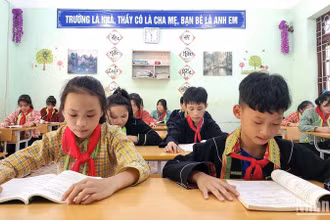 Giờ học tại Trường phổ thông dân tộc bán trú tiểu học và THCS xã Thanh Lòa (huyện Cao Lộc, Lạng Sơn). Ảnh: QUÝ TÙNG 