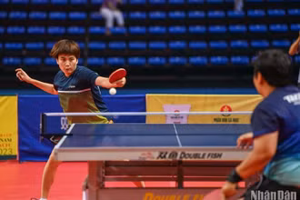 Nguyễn Khoa Diệu Khánh lọt vào trận chung kết vòng loại bóng bàn Olympic Paris 2024.