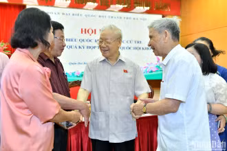 Tổng Bí thư Nguyễn Phú Trọng với cử tri thành phố Hà Nội.