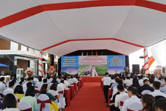 Quang cảnh buổi lễ.