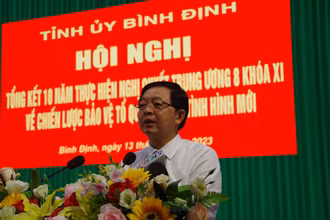 Bí thư Tỉnh ủy Bình Định Hồ Quốc Dũng phát biểu khai mạc hội nghị