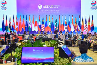 Các nước rà soát tình hình triển khai các hoạt động của diễn đàn trong niên khoá 2022-2023, trao đổi phương hướng ARF thời gian tới và thảo luận các vấn đề khu vực và quốc tế cùng quan tâm.