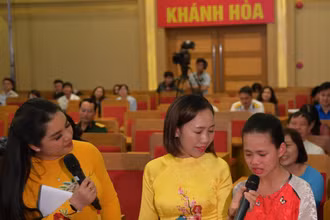 Khánh Hòa: Chúc Tết cán bộ, chiến sĩ, nhân dân huyện đảo Trường Sa
