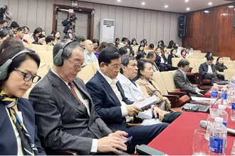 Các đại biểu tham dự hội thảo "Tăng cường vai trò truyền thông, vận động hiến mô, tạng từ người sau khi chết/chết não".