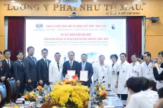 Các đại biểu tham dự buổi ký Biên bản ghi nhớ 