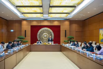 Cuộc họp chuẩn bị kỷ niệm 80 năm Ngày Tổng tuyển cử đầu tiên bầu Quốc hội Việt Nam (6/1/1946-6/1/2026). Ảnh: quochoi.vn
