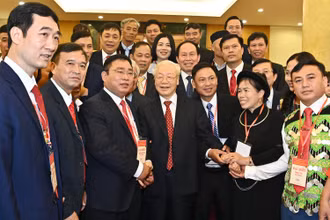 Tổng Bí thư Nguyễn Phú Trọng gặp gỡ các cán bộ Mặt trận cơ sở tiêu biểu tại buổi gặp mặt ngày 26/11/2022. Ảnh: ĐĂNG KHOA