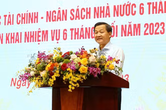 Phó Thủ tướng Lê Minh Khái đánh giá cao những kết quả thực hiện nhiệm vụ tài chính-ngân sách Nhà nước 6 tháng đầu năm của ngành Tài chính
