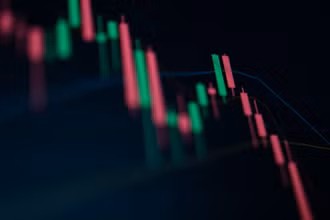 Thị trường chứng khoán phái sinh tháng 5/2025: Khối lượng giao dịch bình quân giảm gần 30%