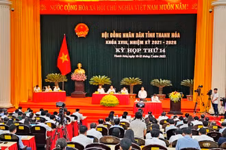Quang cảnh buổi chất vấn của Hội đồng nhân dân tỉnh Thanh Hóa.