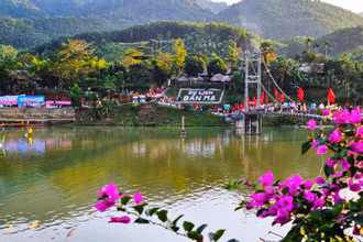 Khu du lịch Bản Mạ ở thị trấn huyện Thường Xuân, tỉnh Thanh Hóa.