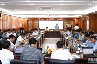 Lãnh đạo Tập đoàn TKV và các đơn vị khai thác than tại Quảng Ninh ở 3 vùng miền tây, Hạ Long và Cẩm Phả đã đánh giá kết quả sản xuất, kinh doanh trong 9 tháng và triển khai nhiệm vụ quý IV/2024.