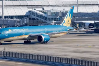 Máy bay Vietnam Airlines tại sân bay Frankfurt.