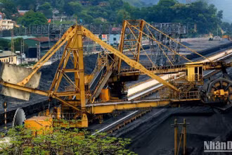 Trong quý I/2024, TKV đã sản xuất gần 10 triệu tấn than nguyên khai, tiêu thụ hơn 12 triệu tấn.