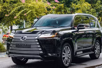Có 395 xe Lexus LX 600 (sản xuất từ ngày 2/8/2021 đến 25/12/2023) được triệu hồi để cập nhật phần mềm điều khiển hộp số tự động.