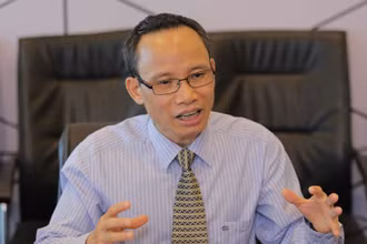 Tiến sĩ Cấn Văn Lực.