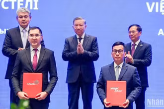 Hãng hàng không Vietjet và Qazaq Air đã công bố hợp tác chiến lược, chuẩn bị ra mắt hãng hàng không “Vietjet Qazaqstan”.